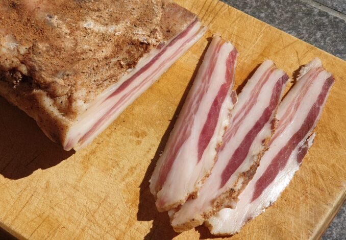Insaccati - Pancetta fatta in casa