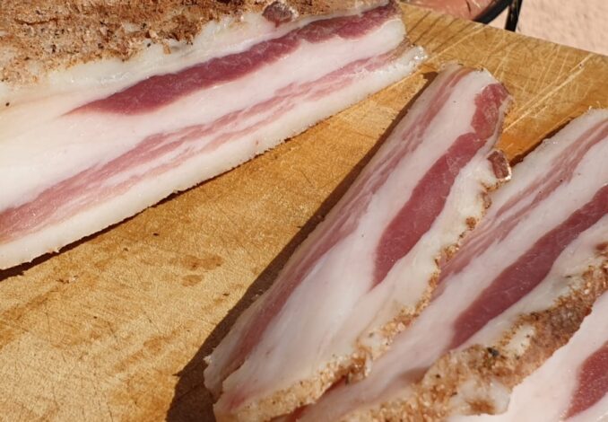 Insaccati - Pancetta fatta in casa