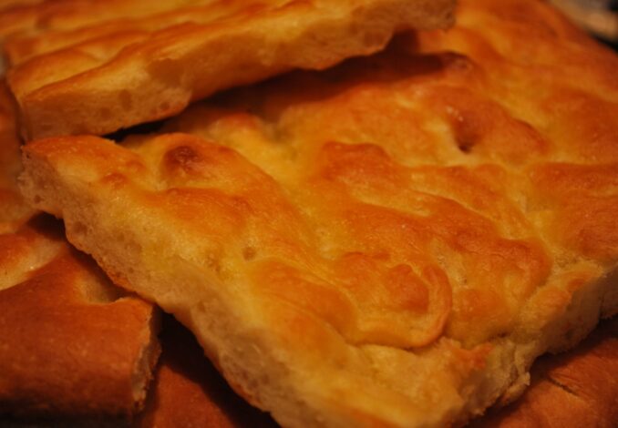 PREPARAZIONI DI BASE-FOCACCIA LIGURE ALLA GENOVESE