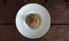 Primi-Insalata di farro al pesto, pomodorini e olive taggiasche