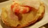 ANTIPASTI-CROSTINI CON MOUSSE DI CECI, MAZZANCOLLE E LARDO DI COLONNATA