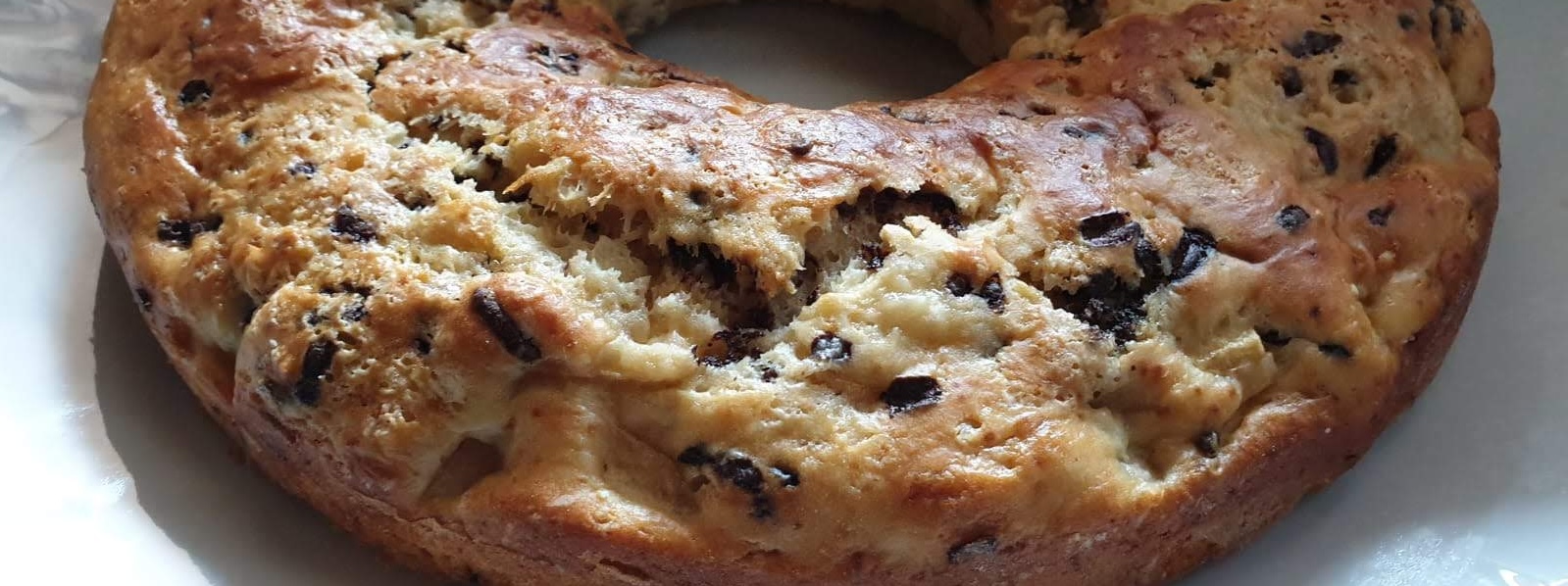 Ciambella ricotta mele e gocce di cioccolato